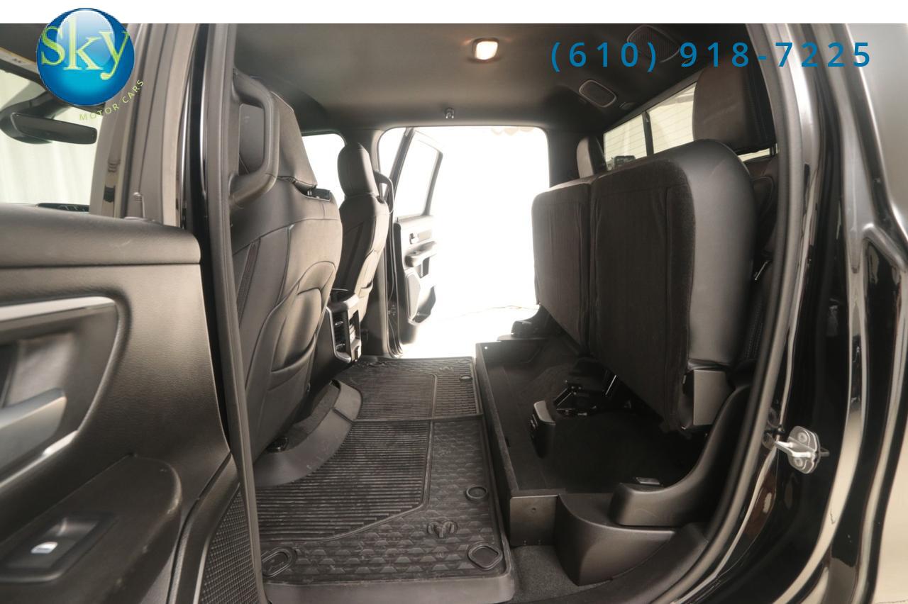 2022 Ram 1500 Crew Cab 4WD Big Horn BLACK WIDOW West Chester PA