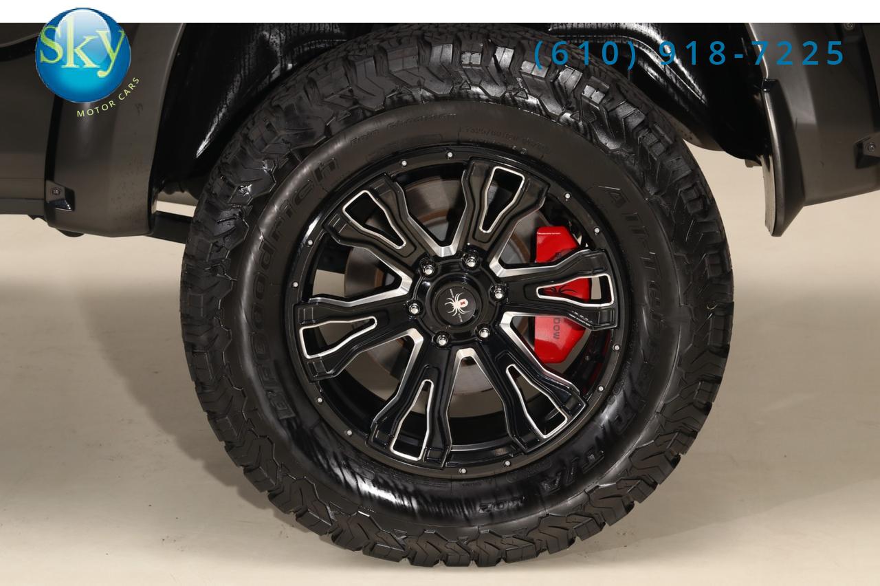 2022 Ram 1500 Crew Cab 4WD Big Horn BLACK WIDOW West Chester PA