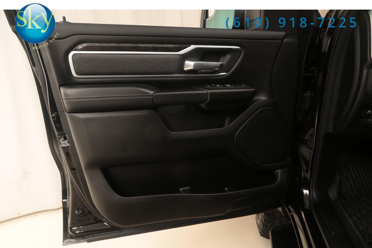 2022 Ram 1500 Crew Cab 4WD Big Horn BLACK WIDOW West Chester PA