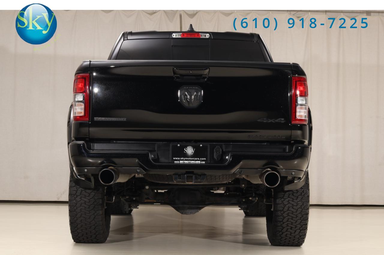 2022 Ram 1500 Crew Cab 4WD Big Horn BLACK WIDOW West Chester PA