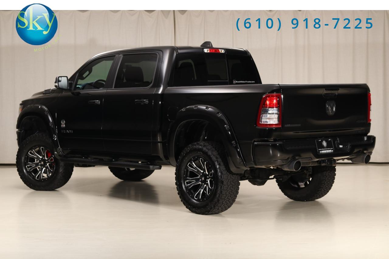2022 Ram 1500 Crew Cab 4WD Big Horn BLACK WIDOW West Chester PA