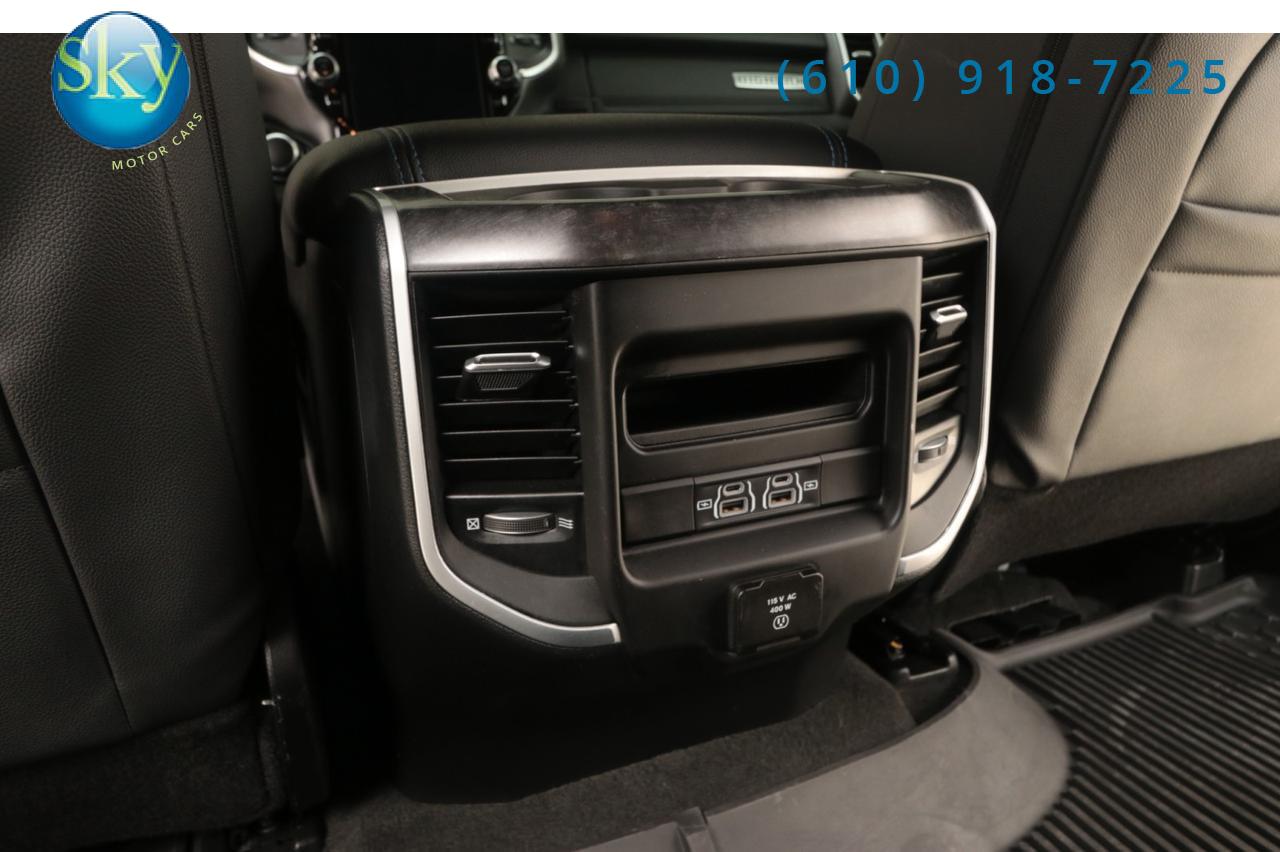 2022 Ram 1500 Crew Cab 4WD Big Horn BLACK WIDOW West Chester PA