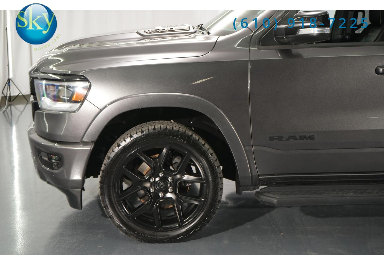 2022 Ram 1500 Crew Cab 4WD Laramie LEVEL 2 NIGHT EDITION V8