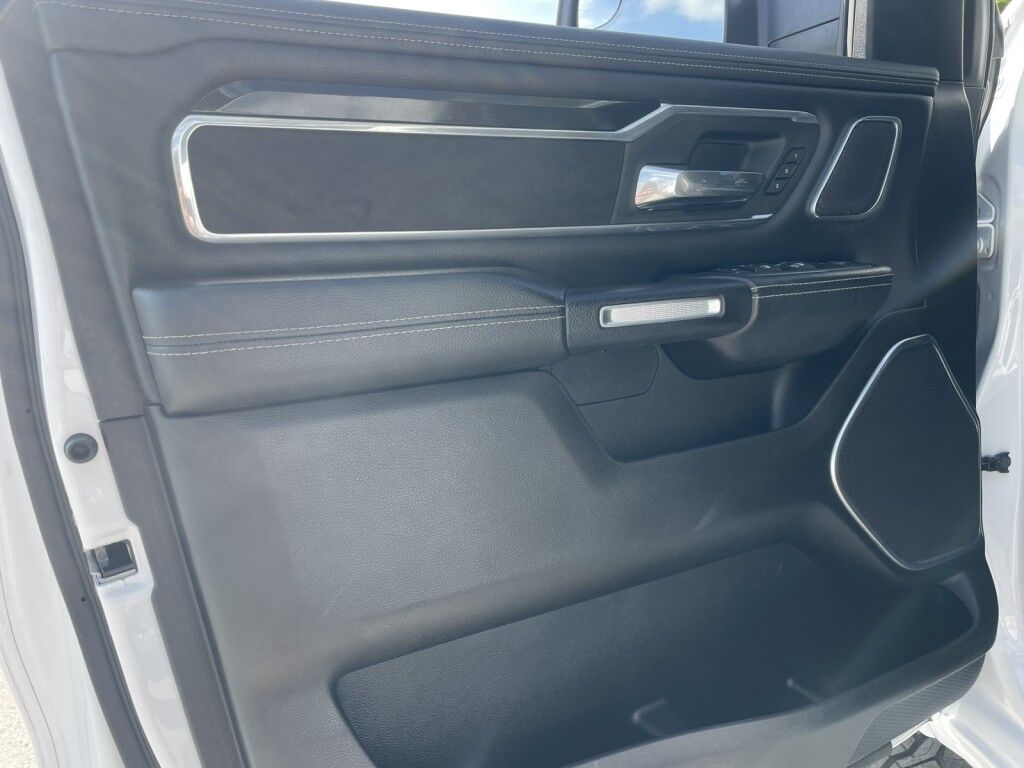 2022 Ram 1500 LARAMIE 2 PKG~NIGHT EDITION~LIFT KIT~POWER RUNNING BOARDS~DUAL P Sarasota FL