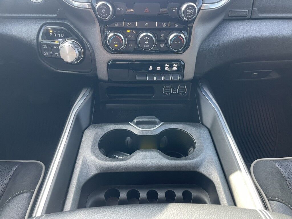 2022 Ram 1500 LARAMIE 2 PKG~NIGHT EDITION~LIFT KIT~POWER RUNNING BOARDS~DUAL P Sarasota FL