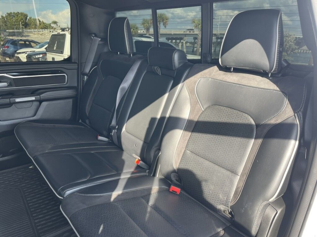 2022 Ram 1500 LARAMIE 2 PKG~NIGHT EDITION~LIFT KIT~POWER RUNNING BOARDS~DUAL P Sarasota FL
