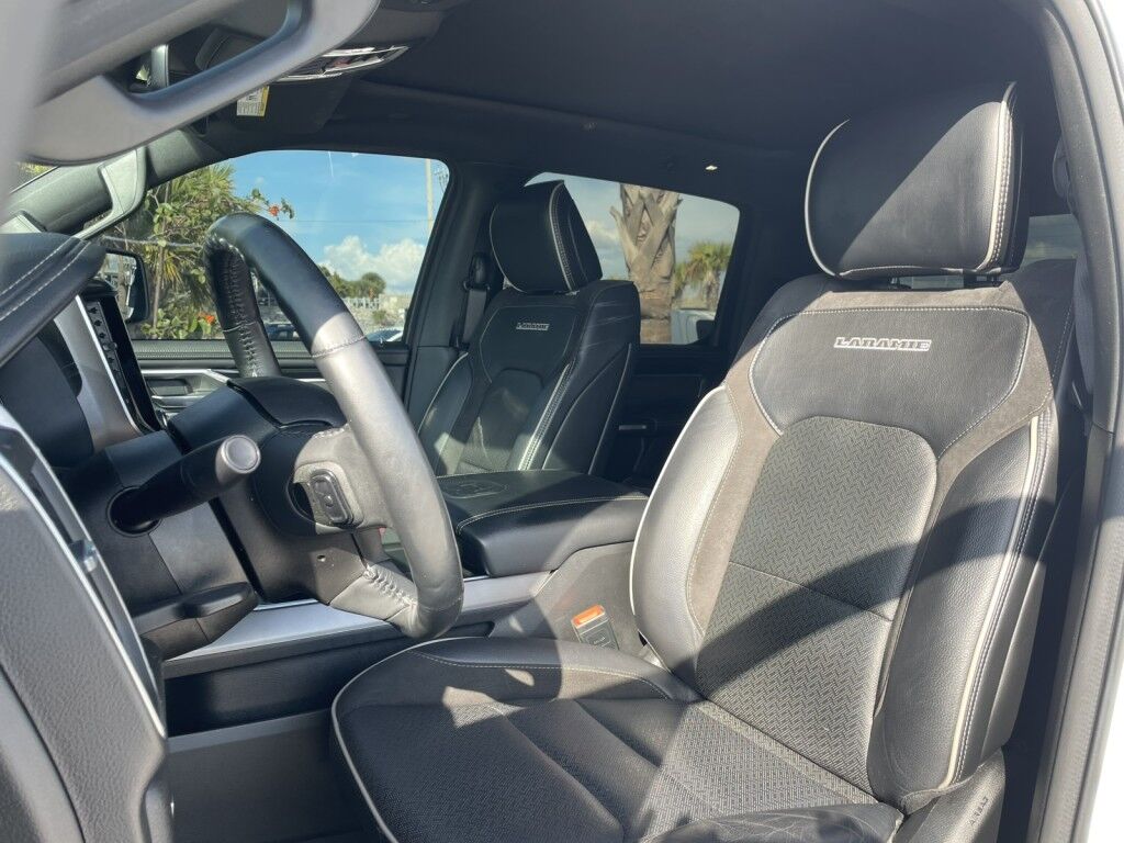 2022 Ram 1500 LARAMIE 2 PKG~NIGHT EDITION~LIFT KIT~POWER RUNNING BOARDS~DUAL P Sarasota FL