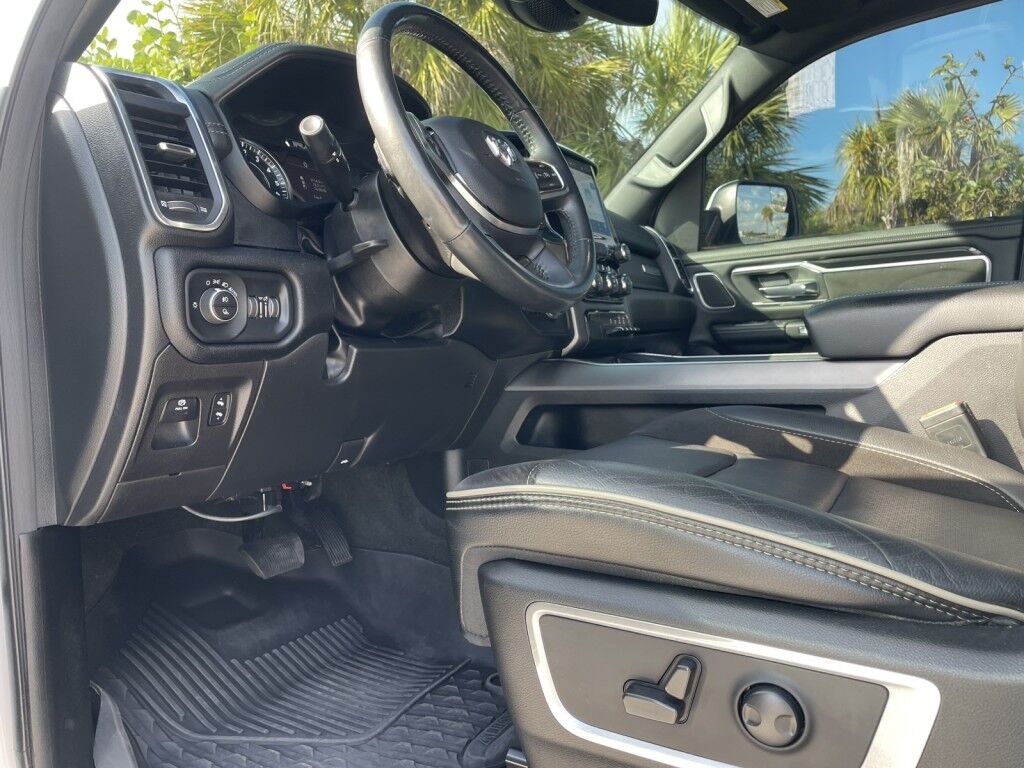 2022 Ram 1500 LARAMIE 2 PKG~NIGHT EDITION~LIFT KIT~POWER RUNNING BOARDS~DUAL P Sarasota FL