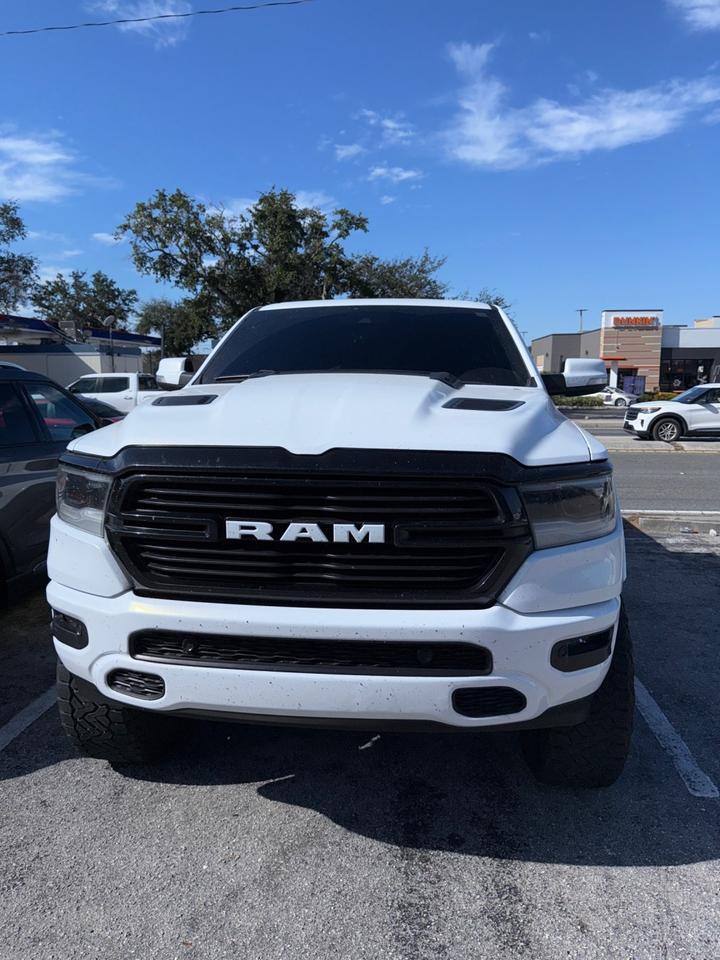 2022 Ram 1500 LARAMIE 2 PKG~NIGHT EDITION~LIFT KIT~POWER RUNNING BOARDS~DUAL PANE SUNROOF~ONLINE FINANCE AND SHIPPING AVAILABLE!!!! Sarasota FL