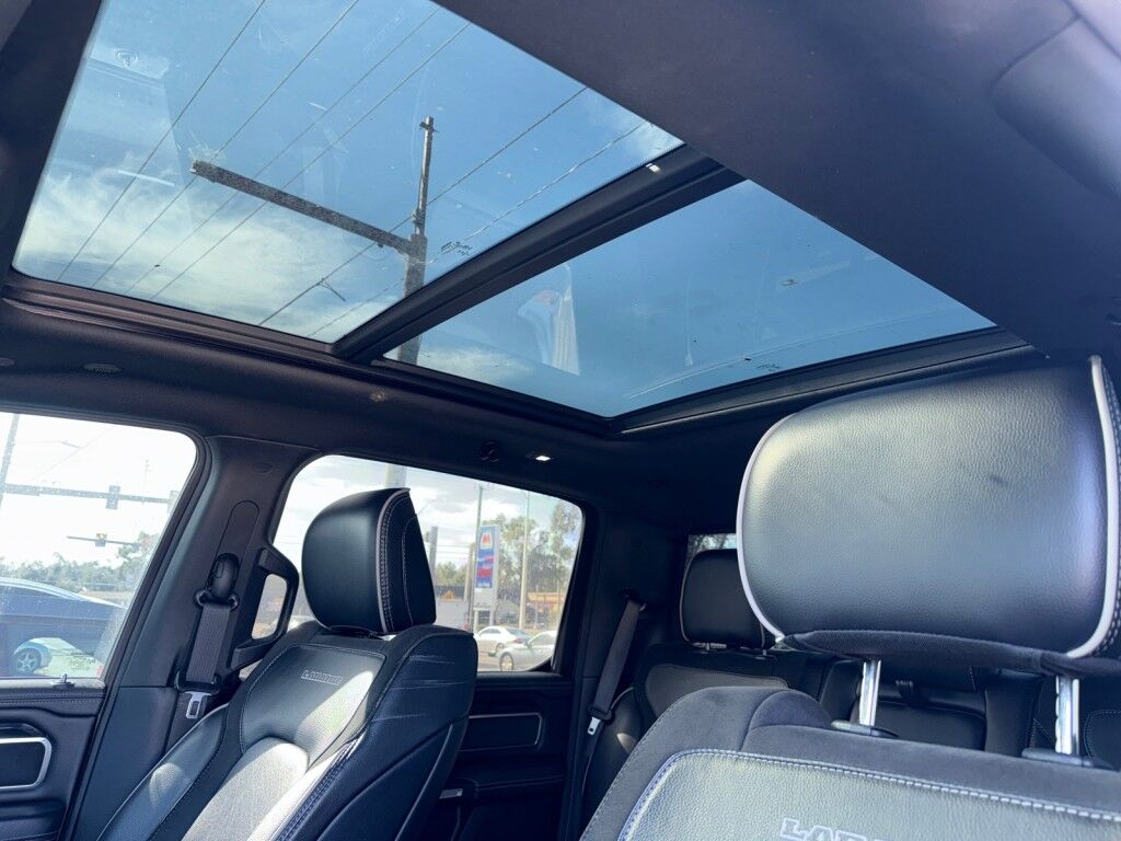 2022 Ram 1500 LARAMIE 2 PKG~NIGHT EDITION~LIFT KIT~POWER RUNNING BOARDS~DUAL PANE SUNROOF~ONLINE FINANCE AND SHIPPING AVAILABLE!!!! Sarasota FL