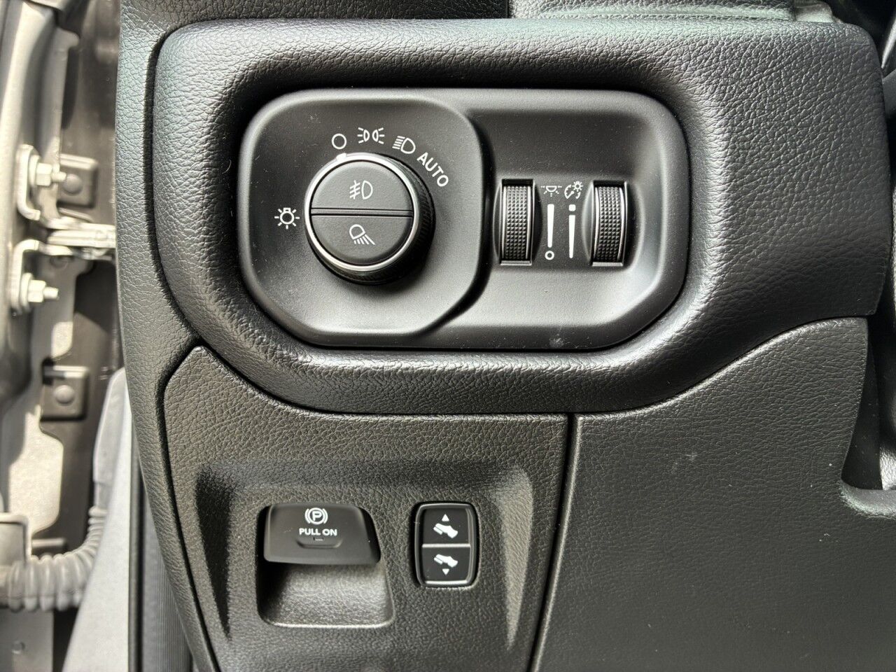 2022 Ram 1500 Laramie Charlton MA