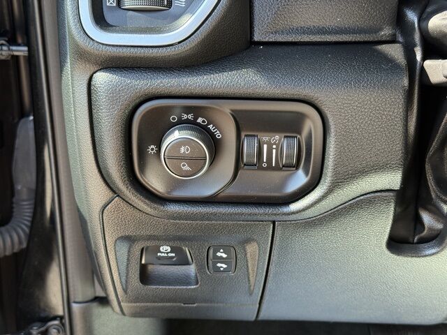 2022 Ram 1500 Laramie Crestwood KY