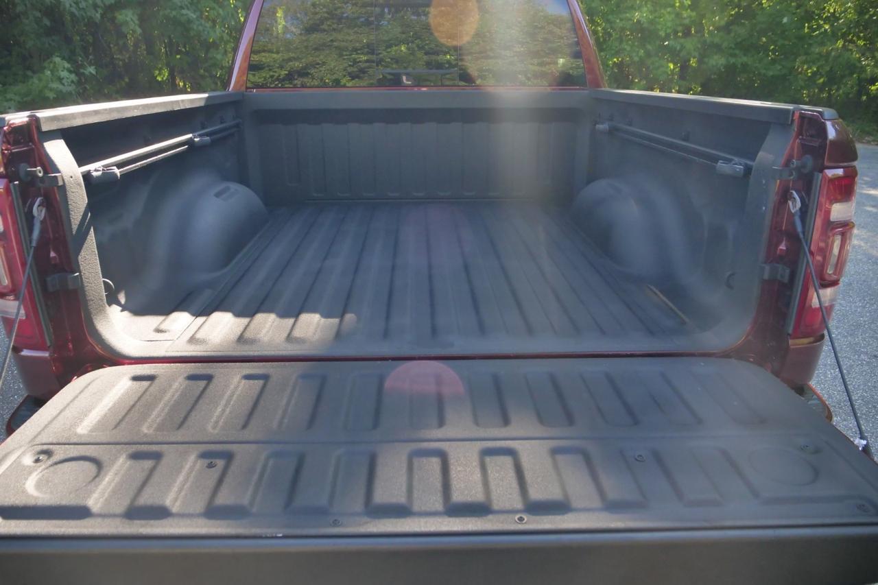 2022 Ram 1500 Laramie G/T 4X4 / Level A Equipment / 5.7 V8 HEMI! High Point NC