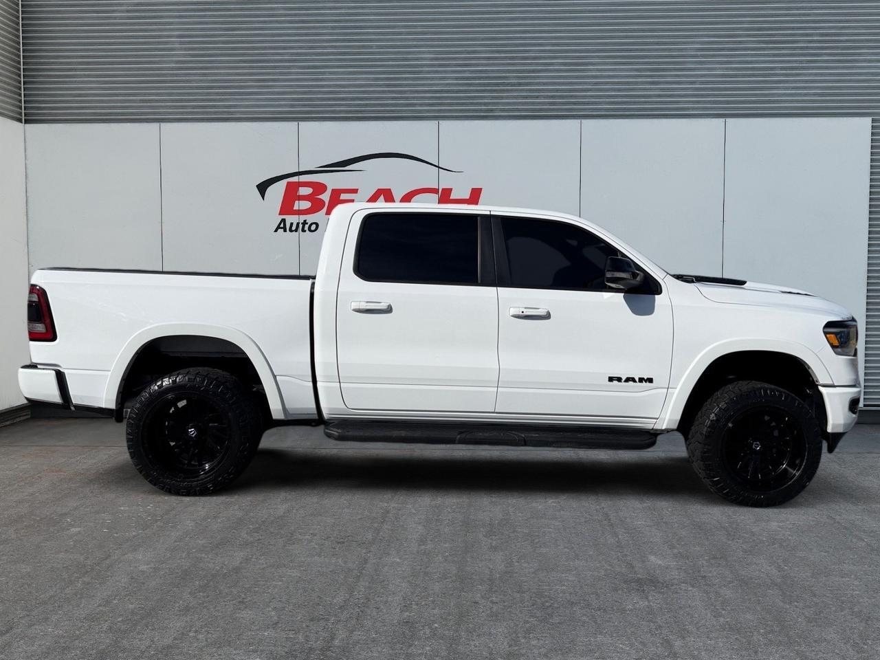 2022 Ram 1500 Laramie, HEATED/VENTILATED SEATS, HEATED STEERING WHEEL, TONNEAU COVER, RUNNING BOARDS, APPLE CARPLAY/ANDROID AUTO, POWER SLIDING REAR WINDOW, BACKUP CAMERA, TOW PACKAGE, HARMAN/KARDON SPEAKERS, POWER FOLDING MIRRORS, CLEAN CARFAX! Norfolk VA