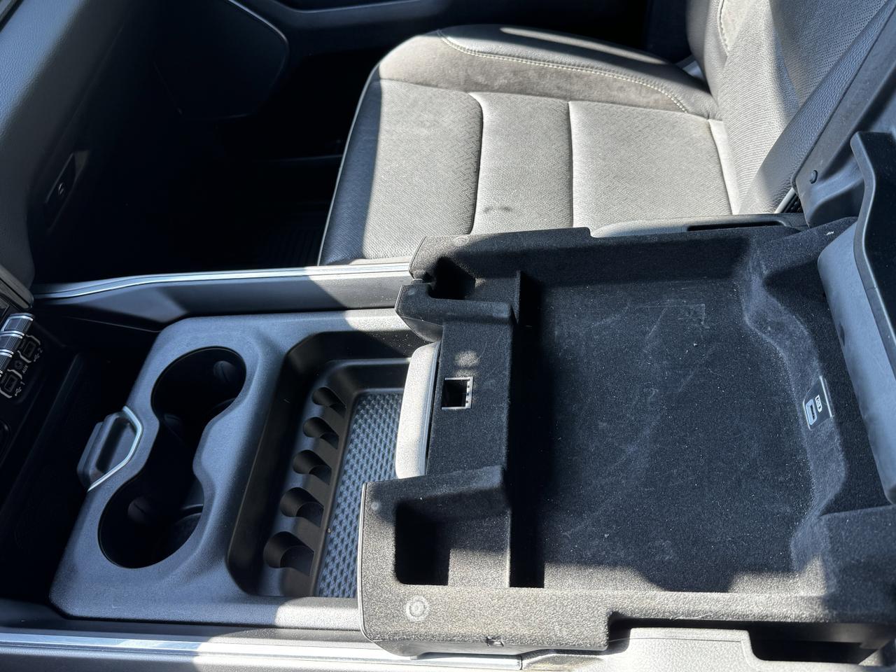 2022 Ram 1500 Laramie Sport Crew Cab 4x4 | HEMI V8 | Rig Ready Ram  | Leather | Backup Camera | Remote Start | NAV Redwater AB