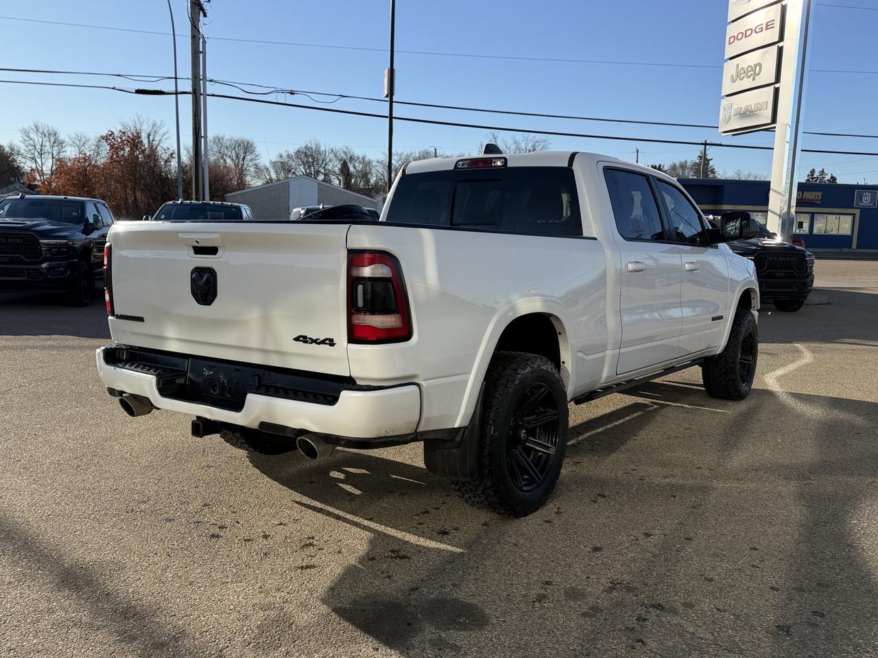 2022 Ram 1500 Laramie Sport Crew Cab 4x4 | Low KMs | HEMI V8 | Leather | Sunroof | NAV Redwater AB