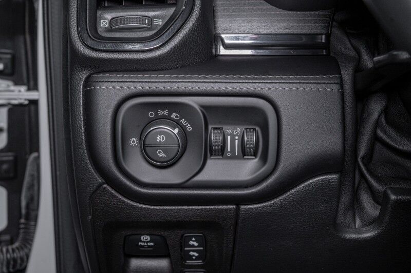 2022 Ram 1500 Limited 4x4 Crew Cab 5'7" Box Pickup Truck Peoria AZ