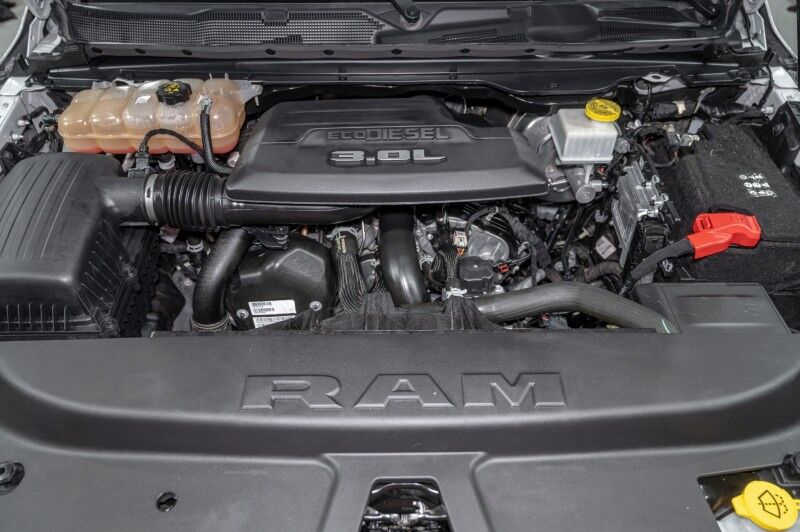 2022 Ram 1500 Limited 4x4 Crew Cab 5'7" Box Pickup Truck Peoria AZ