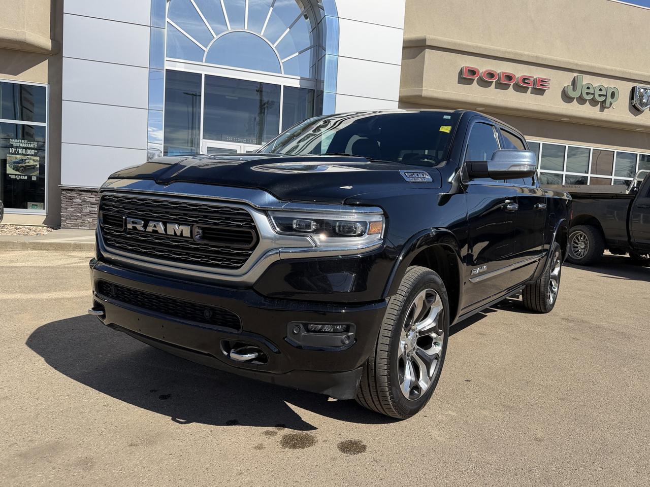 2022 Ram 1500 Limited Crew Cab 4x4 | Low KMs | V8 HEMI | 12IN Touchscreen | NAV | Leather | Heated Vented Seats Redwater AB
