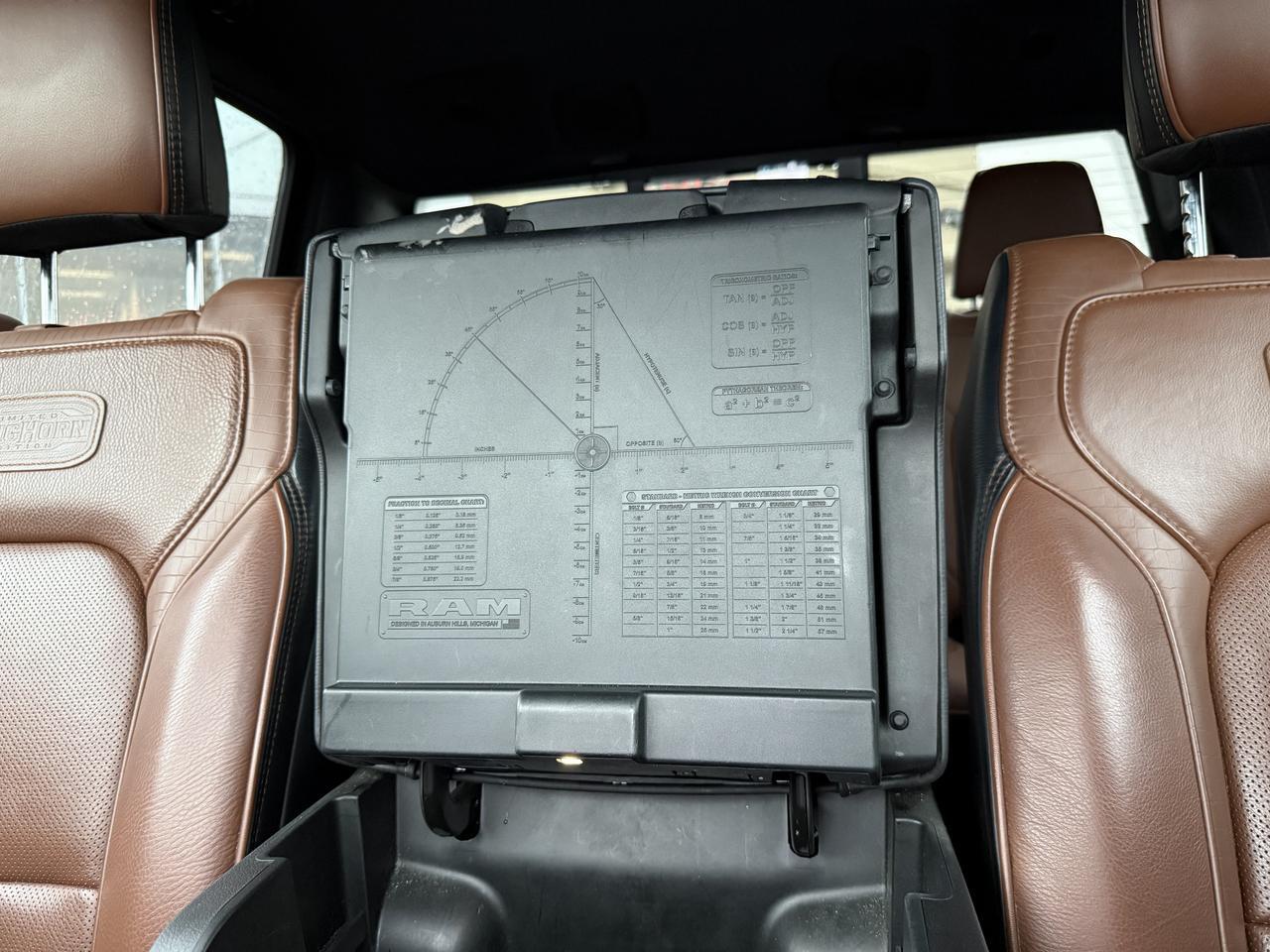 2022 Ram 1500 Limited Longhorn Crew Cab 4x4 | V8 HEMI | 12IN Touchscreen | NAV | Heated Vented Seats | Leather Redwater AB
