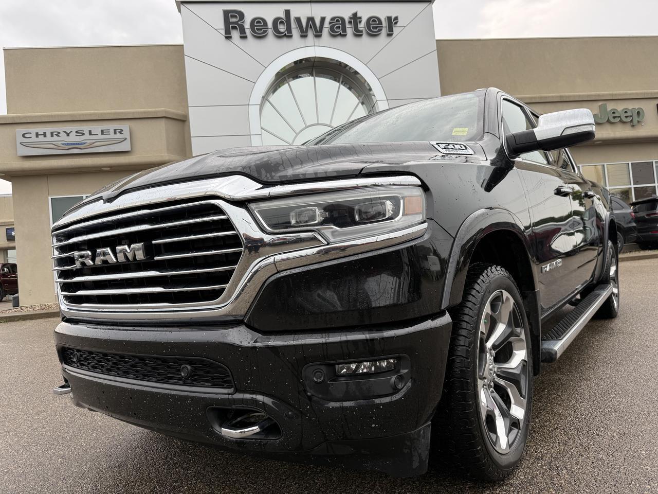 2022 Ram 1500 Limited Longhorn Crew Cab 4x4 | V8 HEMI | 12IN Touchscreen | NAV | Heated Vented Seats | Leather Redwater AB