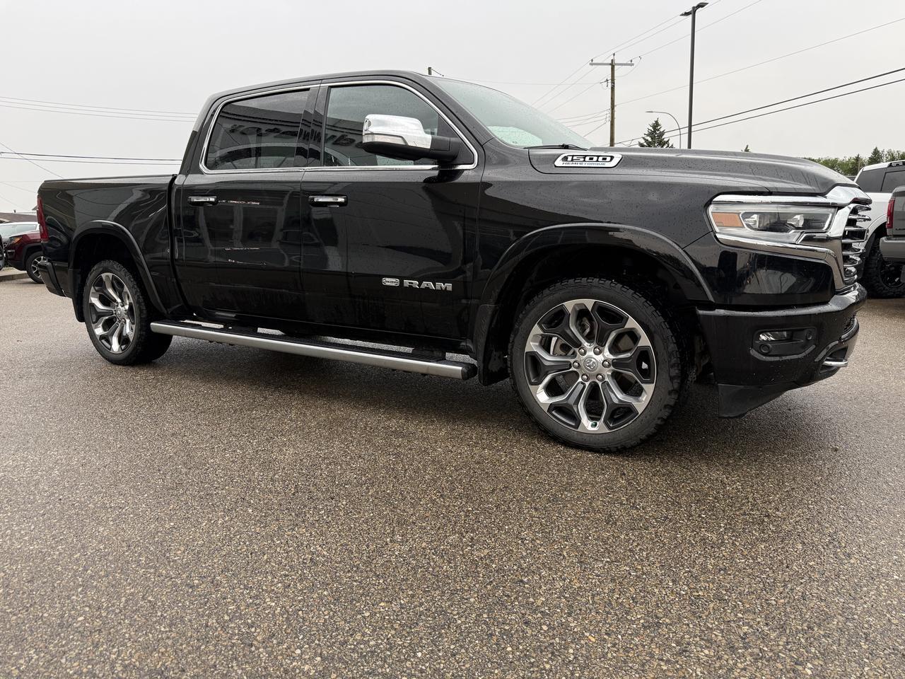 2022 Ram 1500 Limited Longhorn Crew Cab 4x4 | V8 HEMI | 12IN Touchscreen | NAV | Heated Vented Seats | Leather Redwater AB