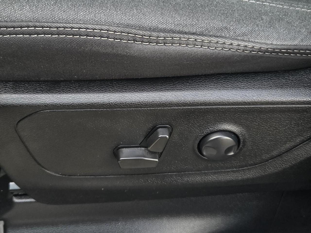 2022 Ram 1500 Lone Star 4x2 Crew Cab 5'7 Box Beeville TX