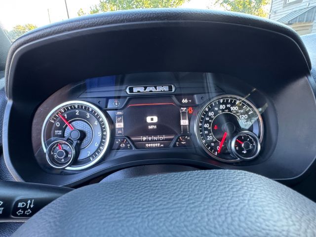 2022 Ram 1500 Lone Star Crew Cab 4x2 5&apos;7 Box Houston TX