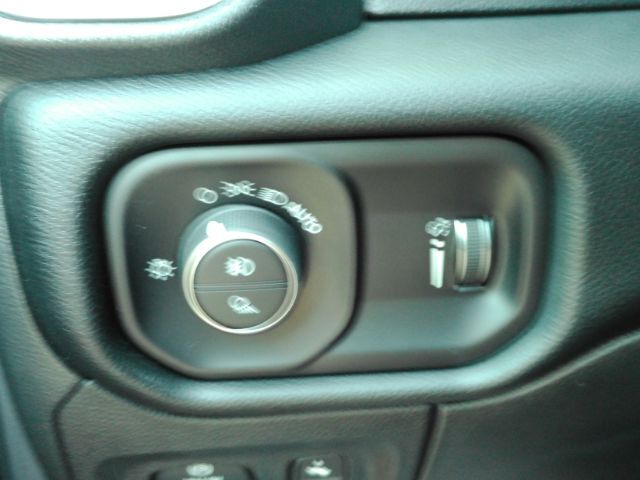 2022 Ram 1500 Lone Star Crew Cab 4x2 5'7 Box Plano TX