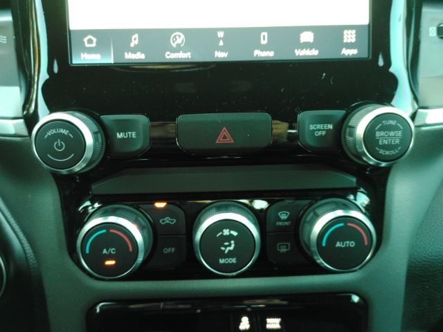 2022 Ram 1500 Lone Star Crew Cab 4x2 5'7 Box Plano TX