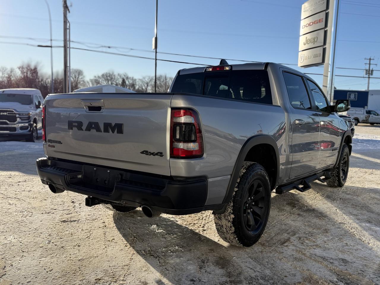 2022 Ram 1500 Rebel | Eco Diesel | 12" Screen | Leather | Heated Seats | Tow Package | Box Liner | Night Edition Redwater AB
