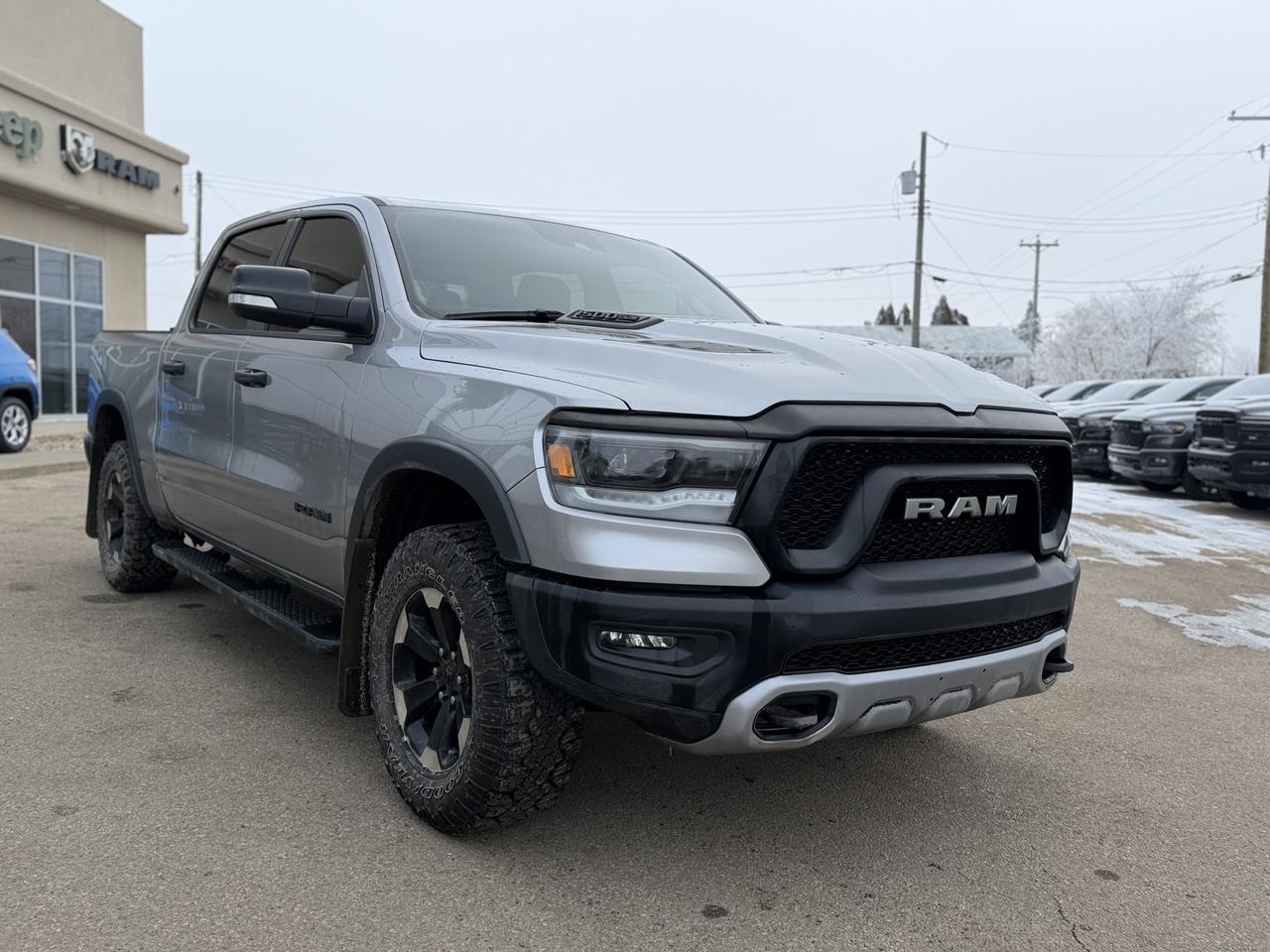 2022 Ram 1500 Rebel 4x4 | 5.7L HEMI V8 | 12" Touchscreen Nav | Alpine Audio | Android Auto CarPlay Redwater AB