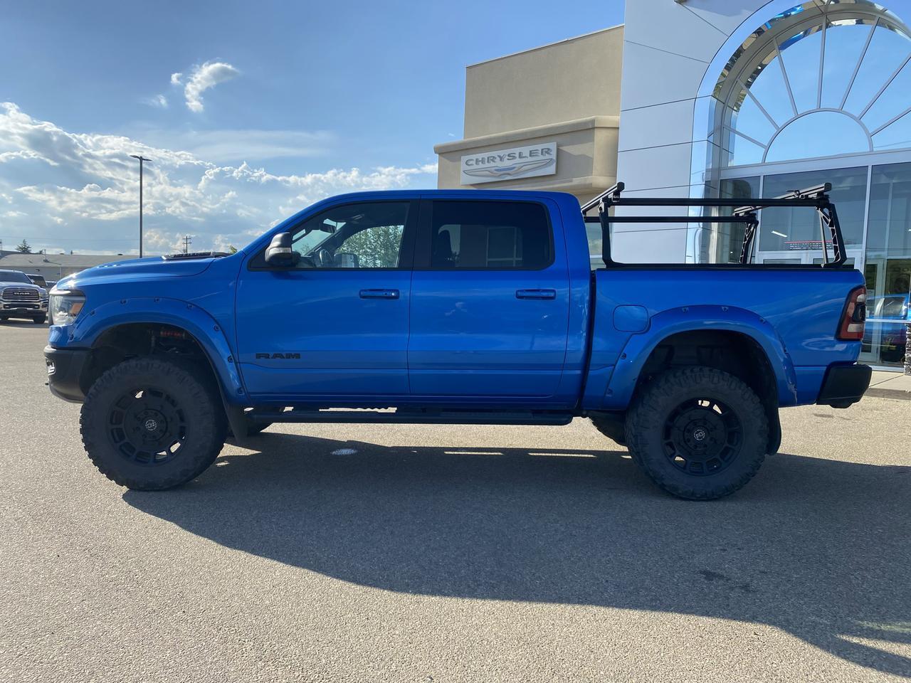 2022 Ram 1500 Rebel Crew Cab 4x4 | Low KMs | HEMI V8 | Remote Start | NAV | Backup Camera Redwater AB