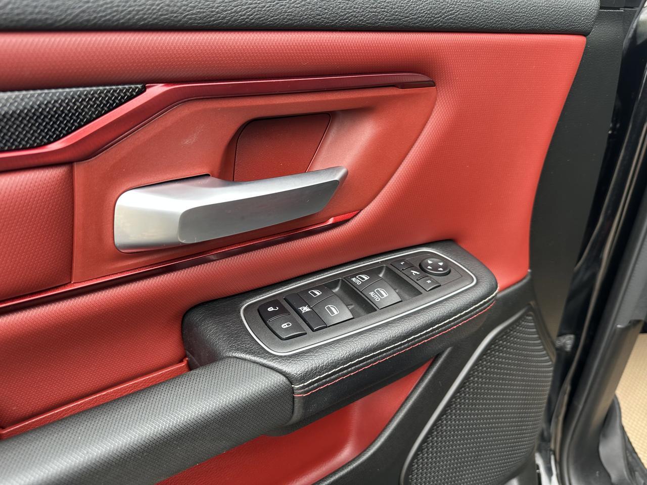 2022 Ram 1500 Rebel Crew Cab 4x4 | V8 HEMI | Heated Seats | NAV | 12IN Touchscreen | Backup Camera | Towing Redwater AB