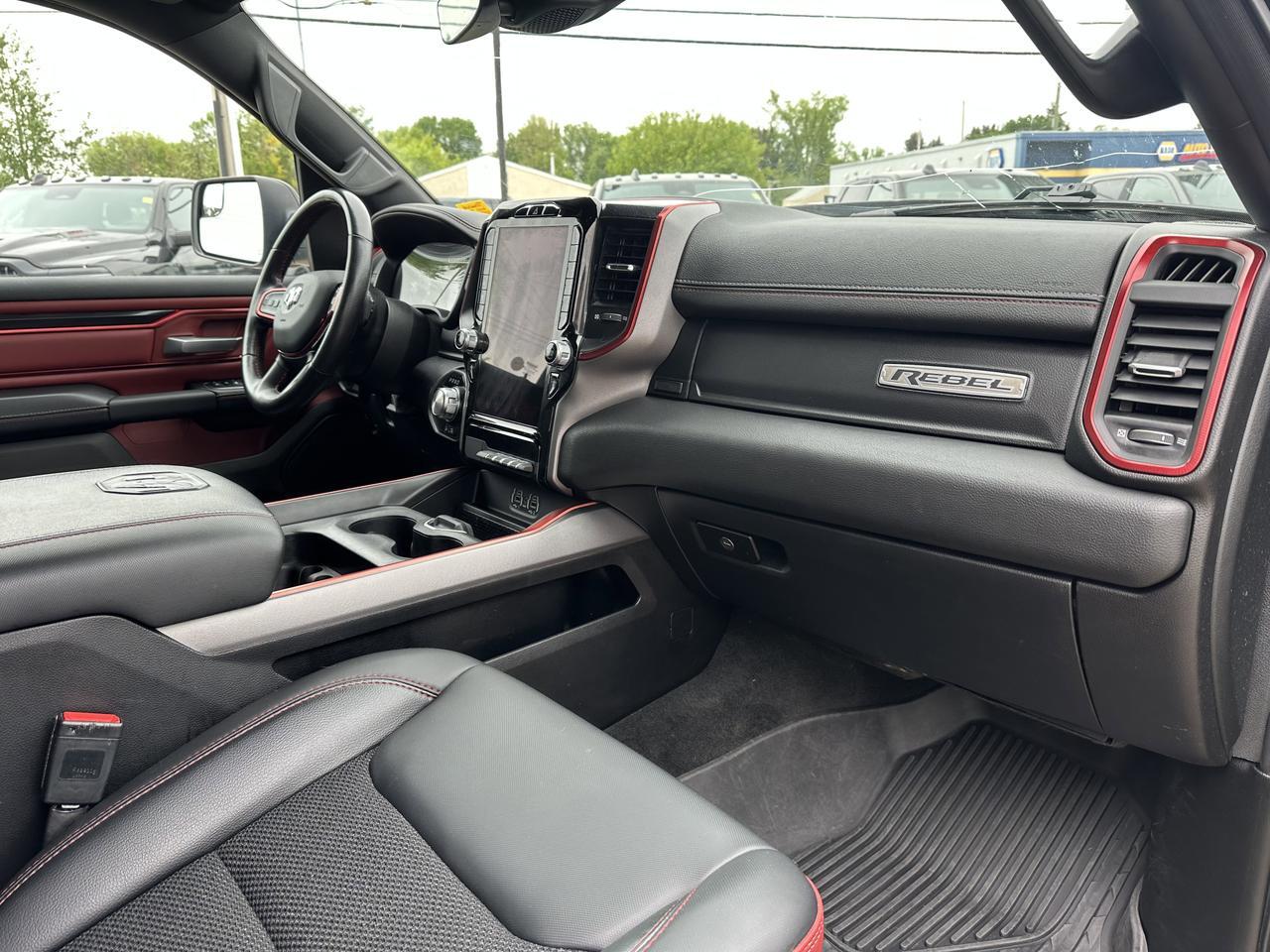 2022 Ram 1500 Rebel Crew Cab 4x4 | V8 HEMI | Heated Seats | NAV | 12IN Touchscreen | Backup Camera | Towing Redwater AB