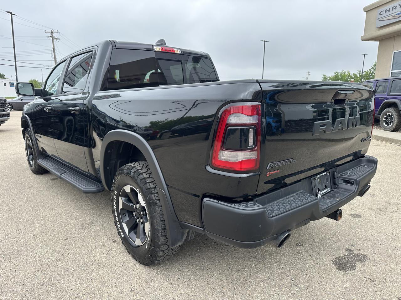 2022 Ram 1500 Rebel Crew Cab 4x4 | V8 HEMI | Heated Seats | NAV | 12IN Touchscreen | Backup Camera | Towing Redwater AB