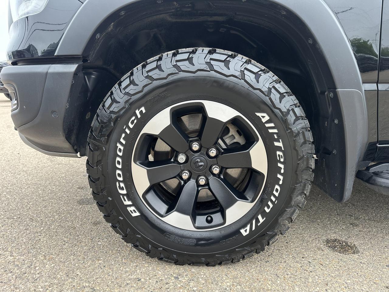 2022 Ram 1500 Rebel Crew Cab 4x4 | V8 HEMI | Heated Seats | NAV | 12IN Touchscreen | Backup Camera | Towing Redwater AB