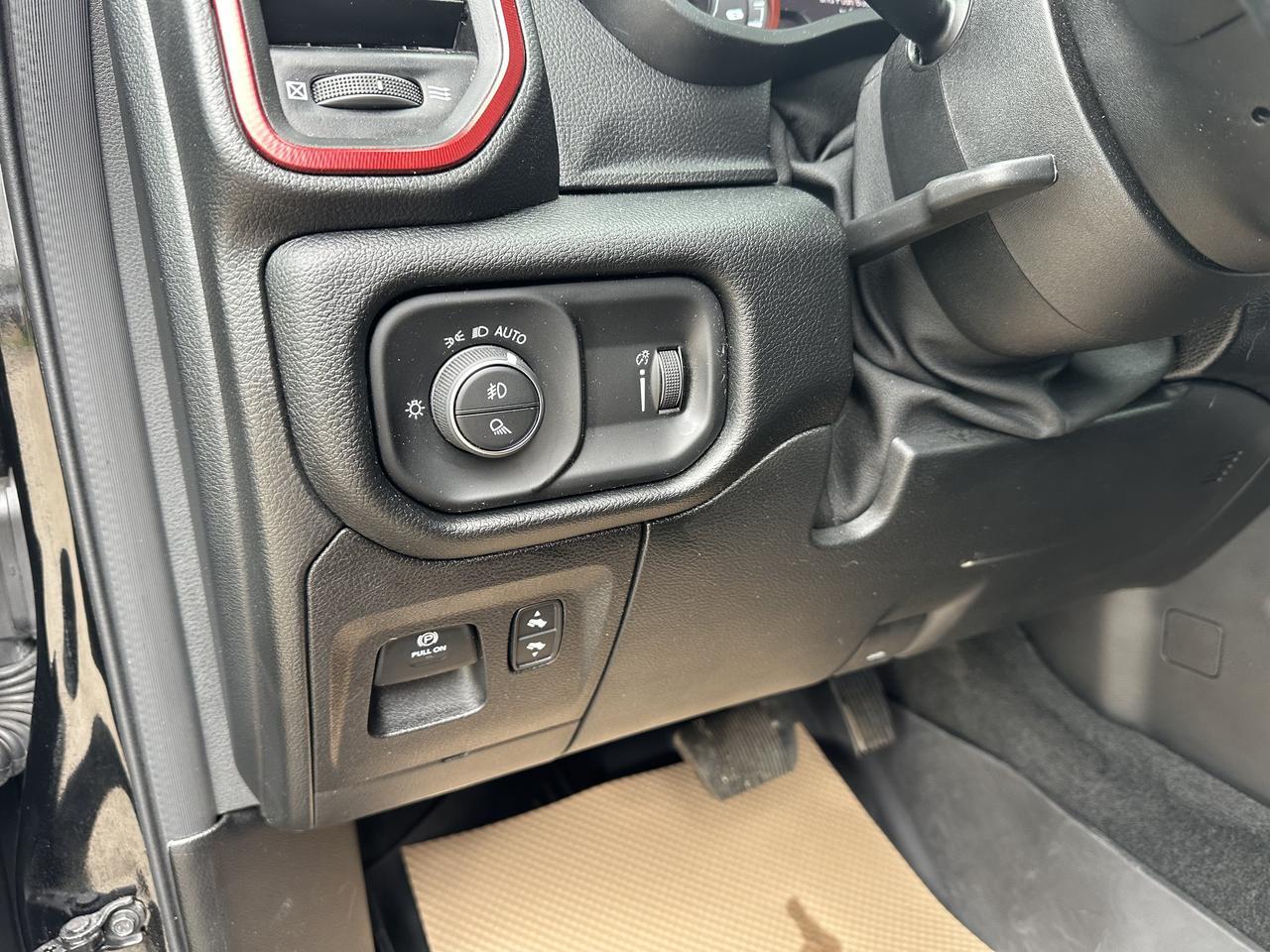 2022 Ram 1500 Rebel Crew Cab 4x4 | V8 HEMI | Heated Seats | NAV | 12IN Touchscreen | Backup Camera | Towing Redwater AB