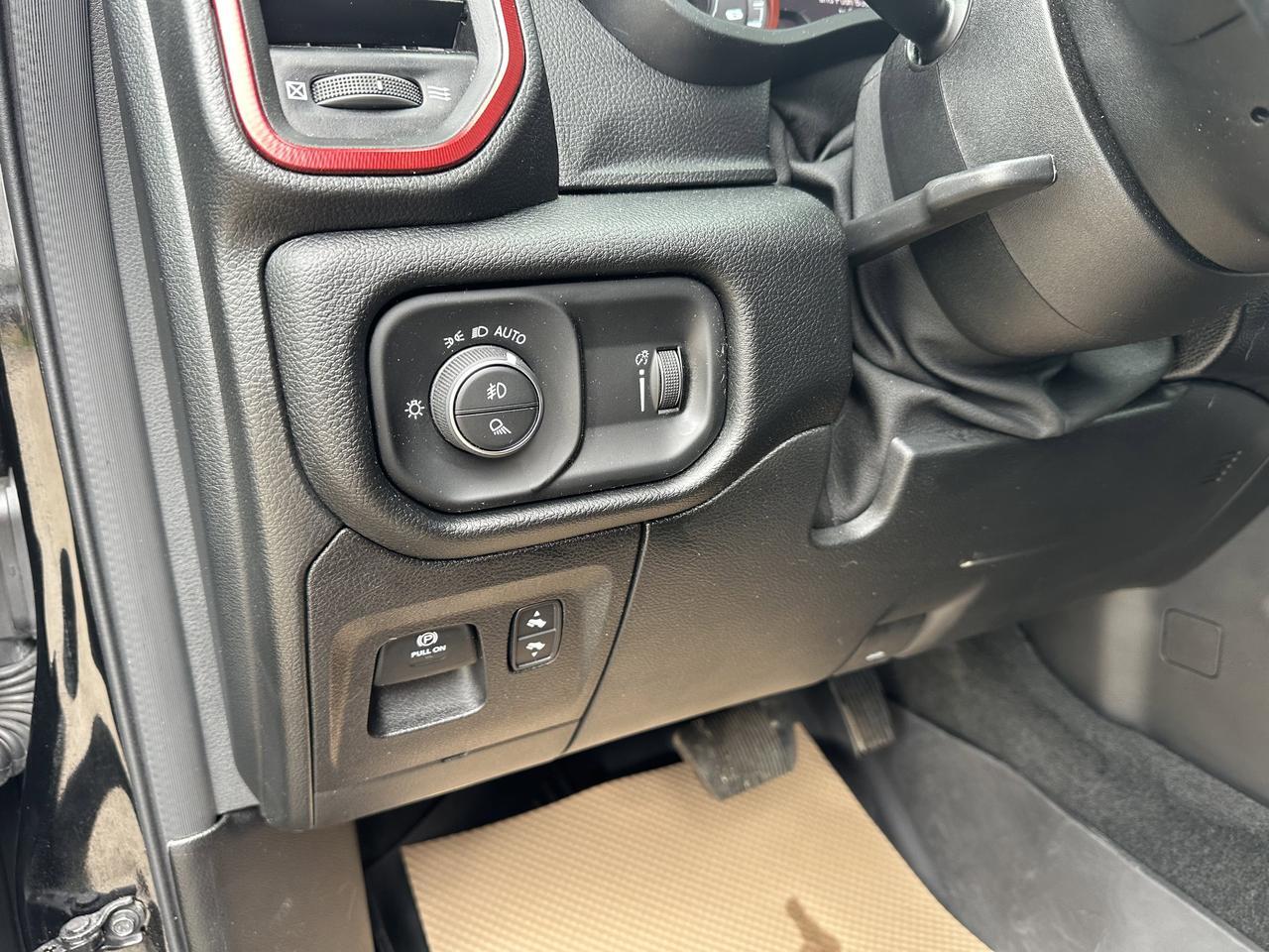 2022 Ram 1500 Rebel Crew Cab 4x4 | V8 HEMI | Heated Seats | NAV | 12IN Touchscreen | Backup Camera | Towing Redwater AB