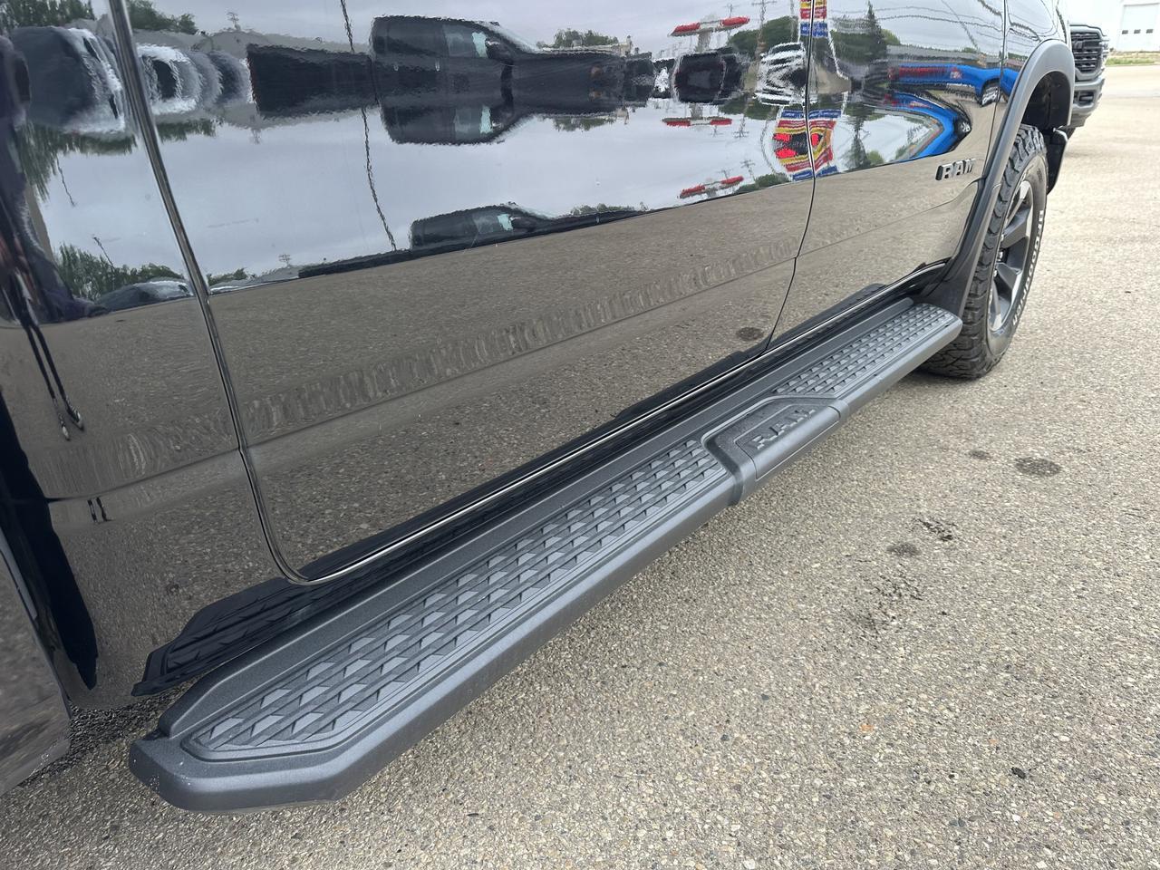 2022 Ram 1500 Rebel Crew Cab 4x4 | V8 HEMI | Heated Seats | NAV | 12IN Touchscreen | Backup Camera | Towing Redwater AB