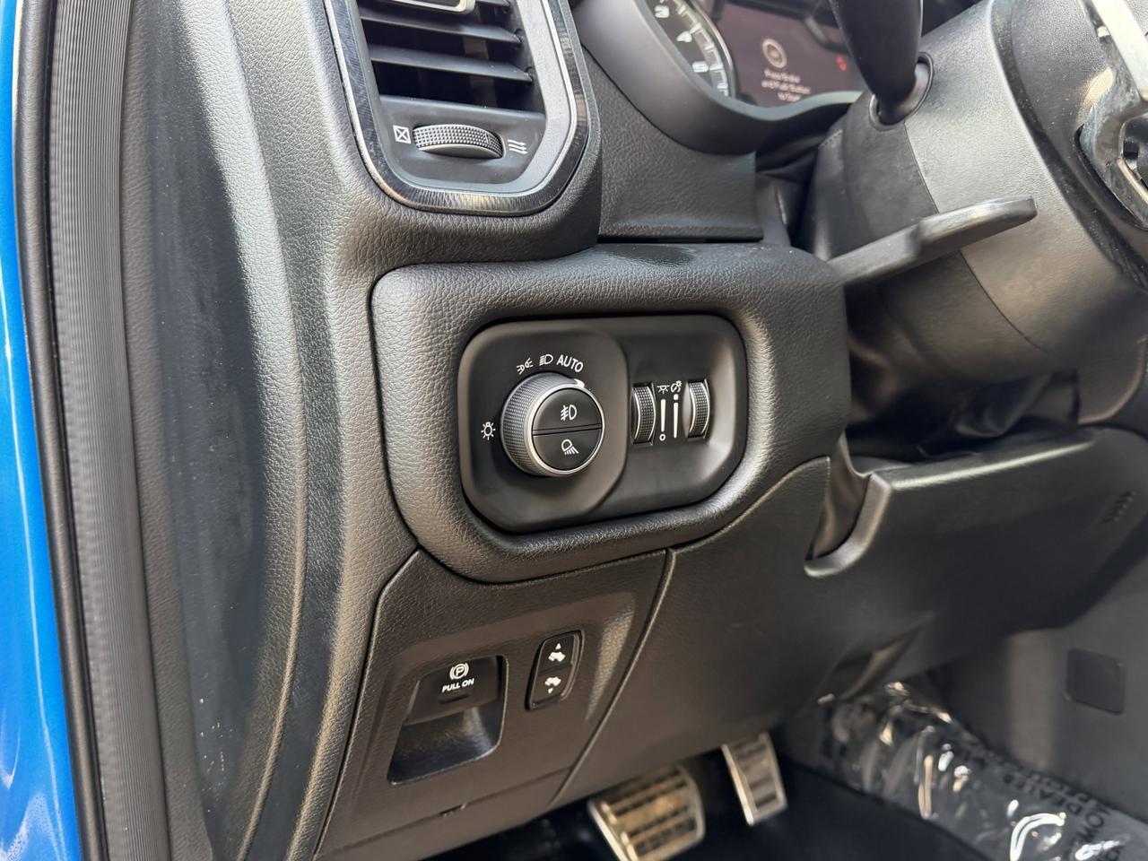 2022 Ram 1500 Rebel GT Crew Cab 4x4 | HEMI V8 | Leather | Heated Seats | NAV Redwater AB