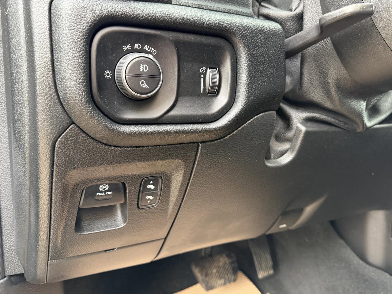 2022 Ram 1500 Sport Crew Cab 4x4 | HEMI V8 | Backup Camera | Remote Start | NAV Redwater AB