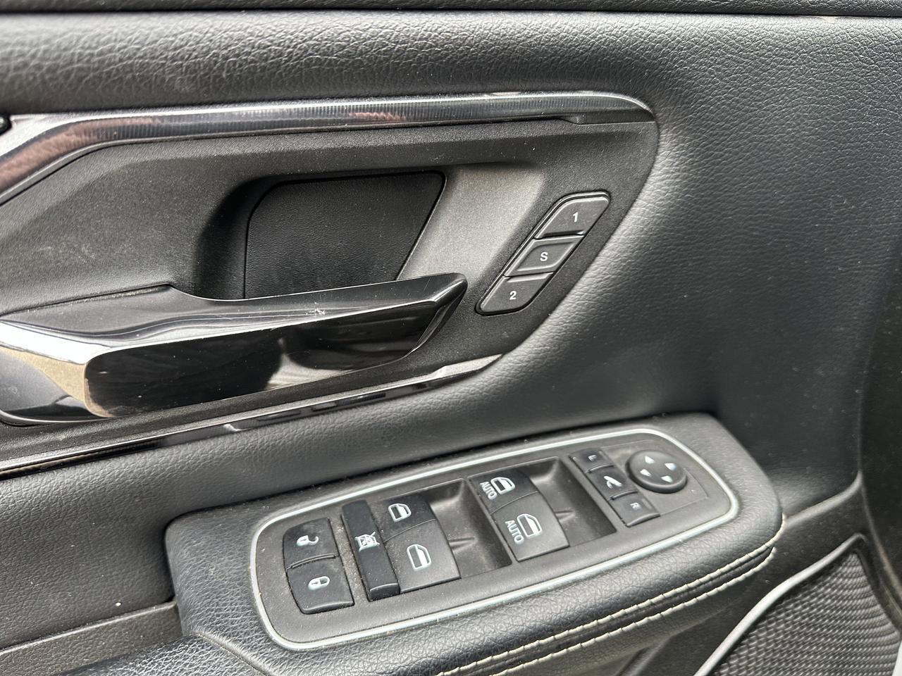 2022 Ram 1500 Sport Crew Cab 4x4 | HEMI V8 eTorque | Pano Sunroof | 12IN Touchscreen | NAV | Heated Seats Redwater AB