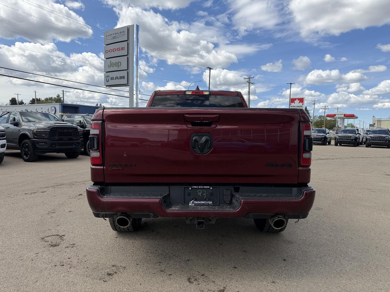 2022 Ram 1500 Sport Crew Cab 4x4 | Low KMs | HEMI V8 | 12IN Touchscreen | NAV | Heated Seats | Remote Start Redwater AB