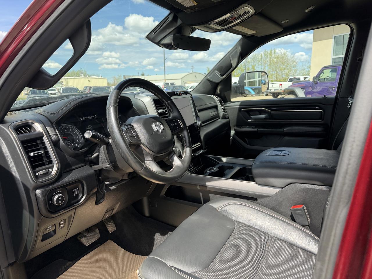 2022 Ram 1500 Sport Crew Cab 4x4 | Low KMs | HEMI V8 | 12IN Touchscreen | NAV | Heated Seats | Remote Start Redwater AB