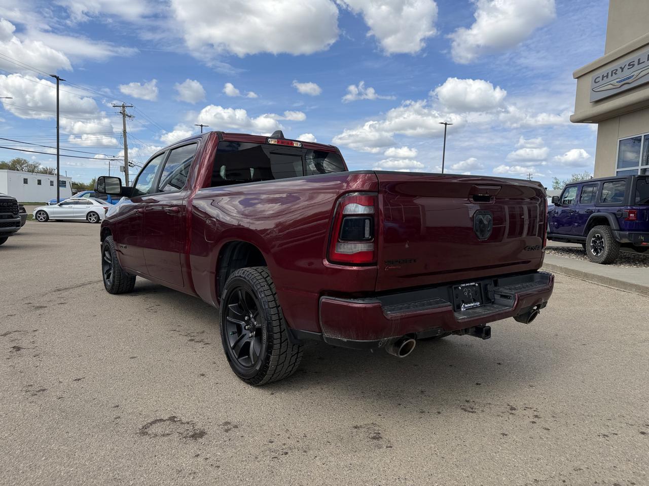 2022 Ram 1500 Sport Crew Cab 4x4 | Low KMs | HEMI V8 | 12IN Touchscreen | NAV | Heated Seats | Remote Start Redwater AB