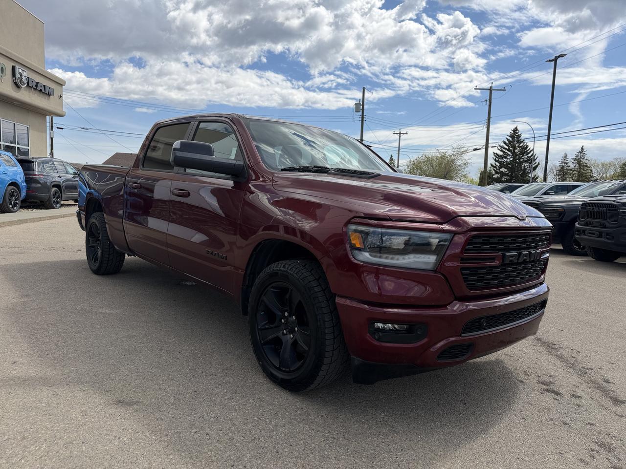 2022 Ram 1500 Sport Crew Cab 4x4 | Low KMs | HEMI V8 | 12IN Touchscreen | NAV | Heated Seats | Remote Start Redwater AB