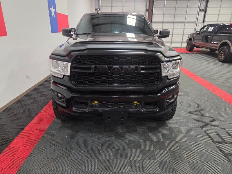 2022 Ram 2500 4WD Lifted New 37in Tires Goosneck 6.4L Hemi V8 FREE WARRANTY Arlington TX
