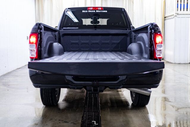 2022 Ram 2500 4x4 Crew Cab Big Horn Diesel BCam Red Deer AB