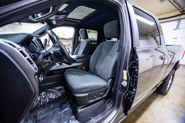 2022 Ram 2500 4x4 Crew Cab Big Horn Diesel Nav Roof BCam Red Deer AB